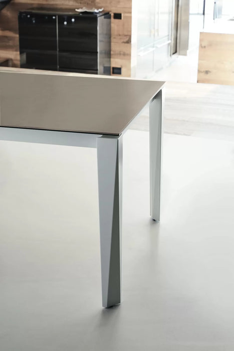 Chef Extendable Crystal/Melamine Table