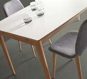 Curve 142 - MyConcept Hong Kong