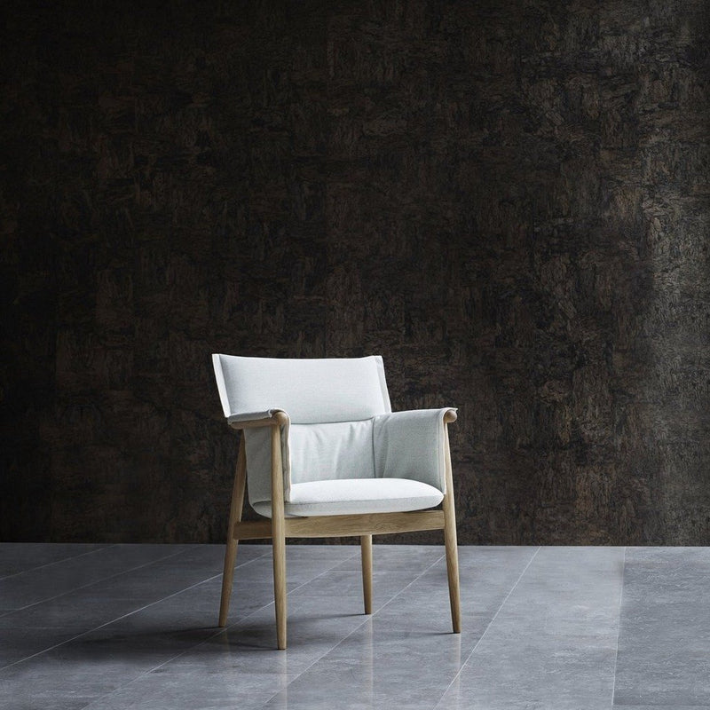 E005 Embrace Armchair - MyConcept Hong Kong