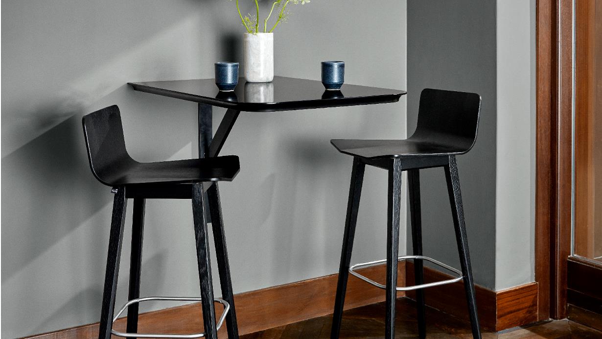 SM 808 Counter Stool Wooden Legs - MyConcept Hong Kong
