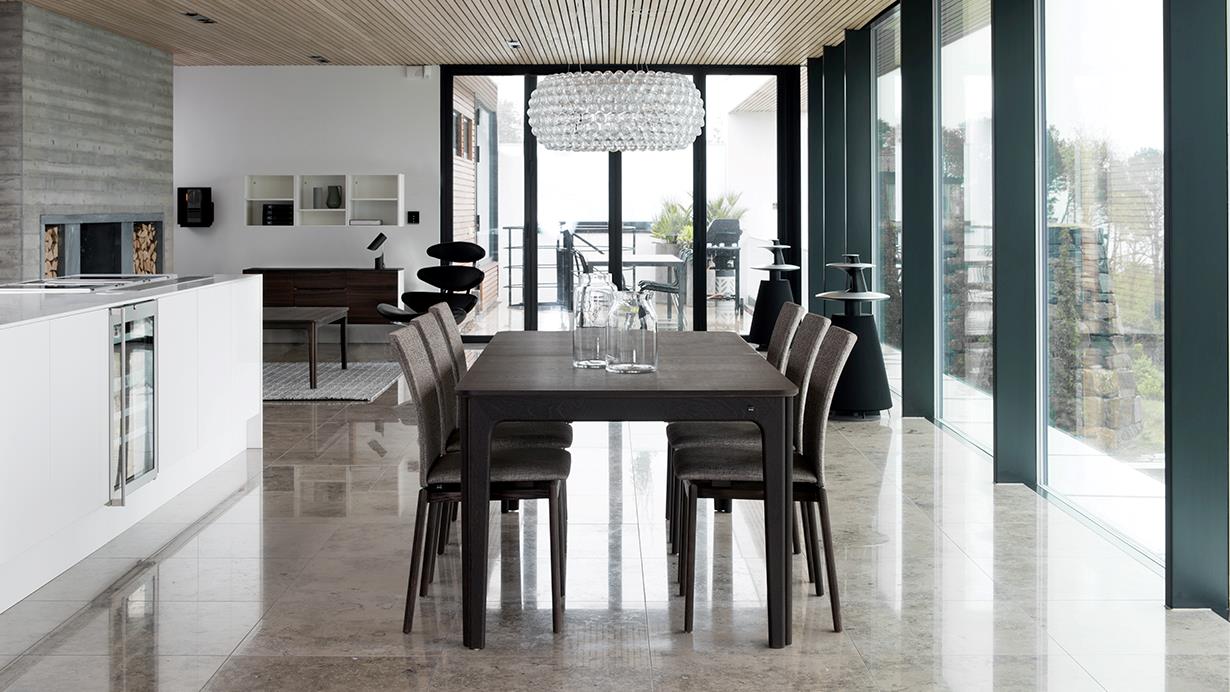 SM 27 Dining Table