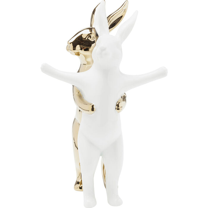 擁抱兔子的裝飾雕像