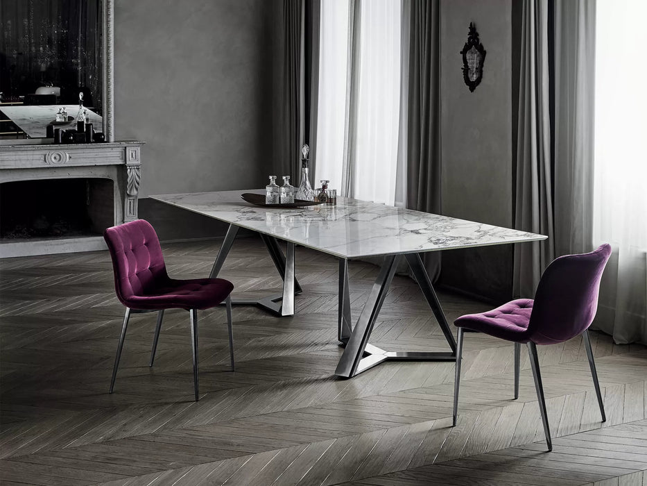 Kuga Chair