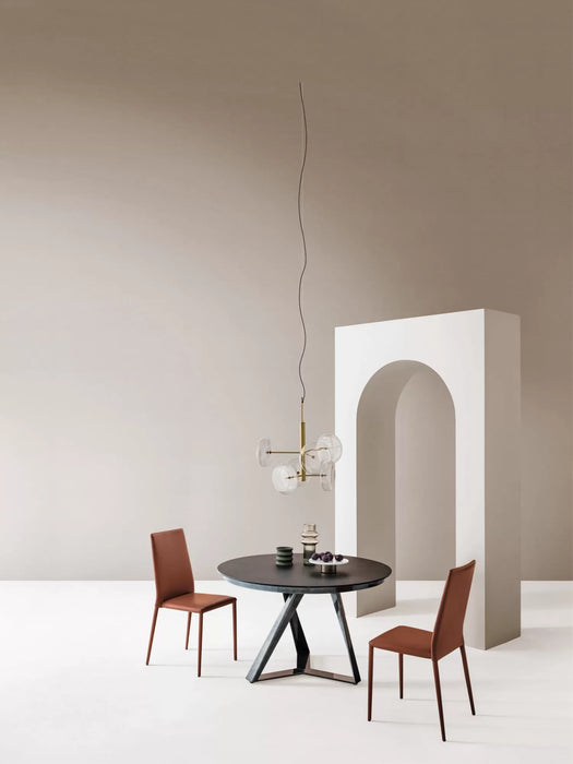 Malik Chair