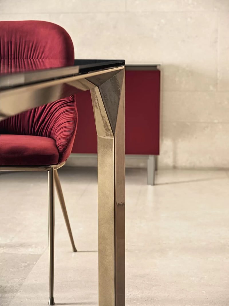 Queen Chair - MyConcept Hong Kong