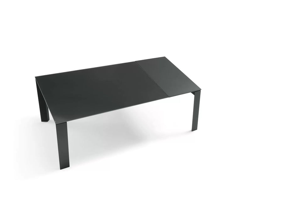 Pascal Extendable Table