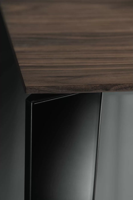 Senso Extendable Wood Table