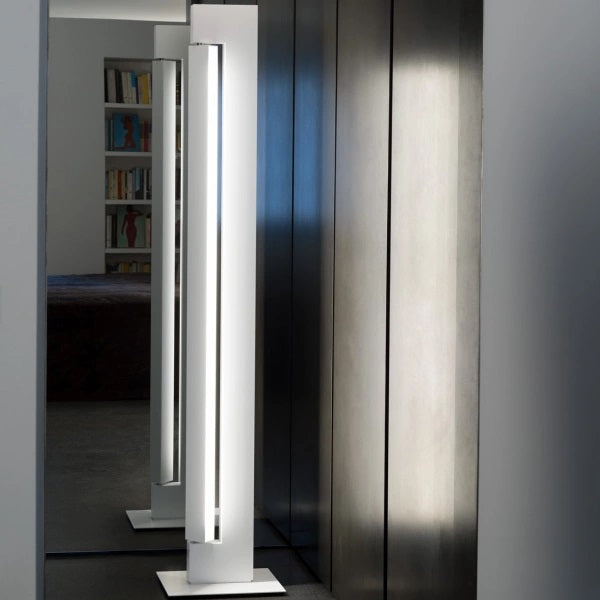 ARA LED DTW Floor Lamp - MyConcept Hong Kong