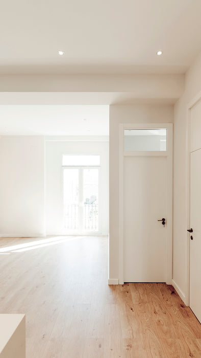 ESSENTIALS Dot Square Tilt - MyConcept Hong Kong