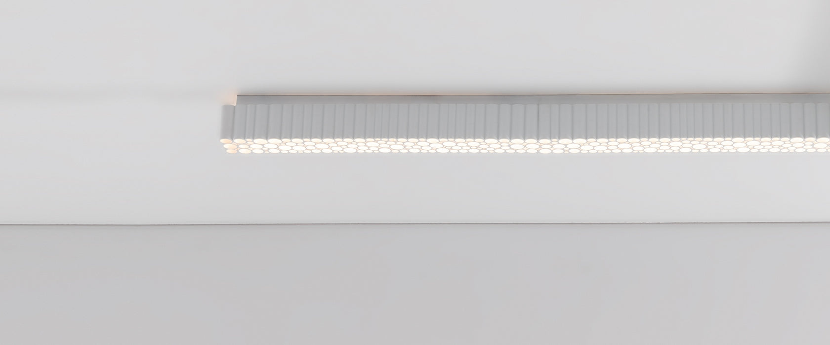 CALIPSO LINEAR 180 STANDALONE CEILING