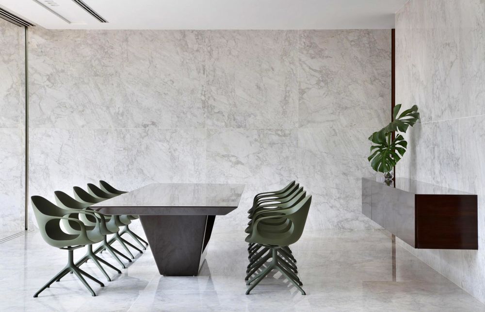 ELEPHANT Swivel Trestle Chair - Polyurethane Seat - MyConcept Hong Kong