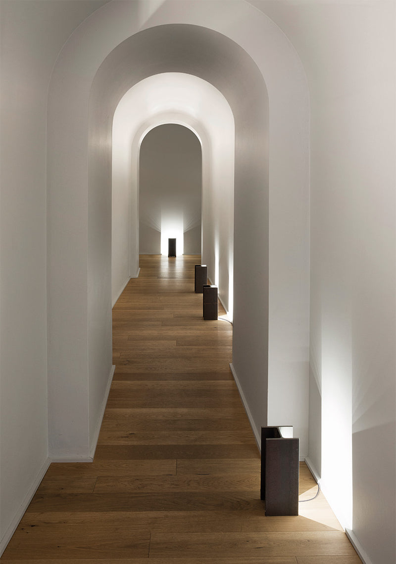 MAIS PLUS QUE CELA JE NE PEUX PAS Floor Lamp - MyConcept Hong Kong